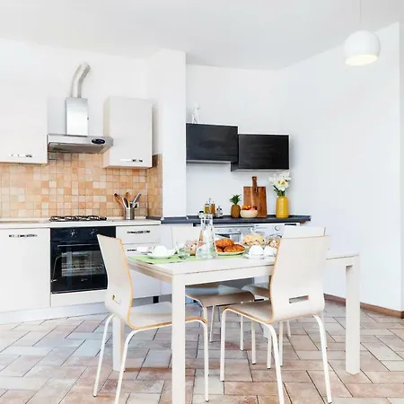 Apartamento Four Bedroom Near Metro
